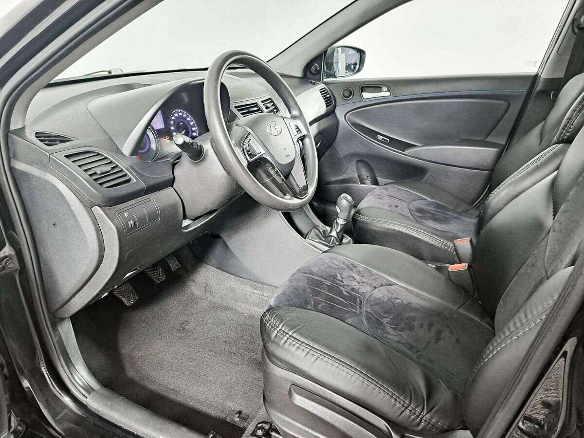 Купить Hyundai Solaris с пробегом. Фото: #11