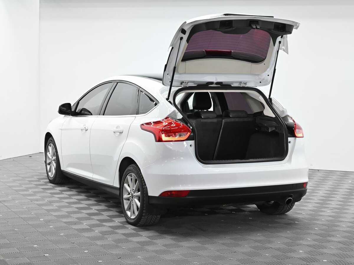 Купить Ford Focus с пробегом. Фото: #4