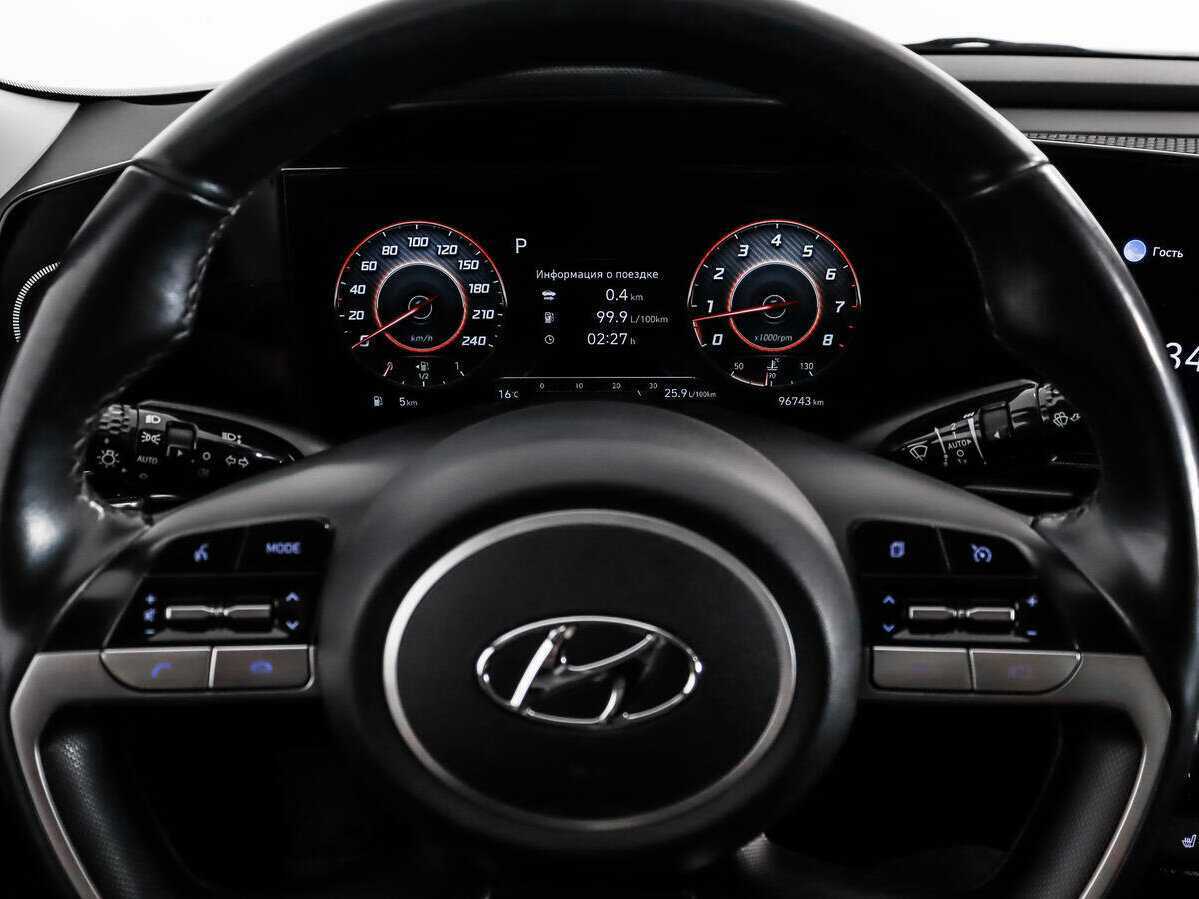 Купить Hyundai Elantra с пробегом. Фото: #18