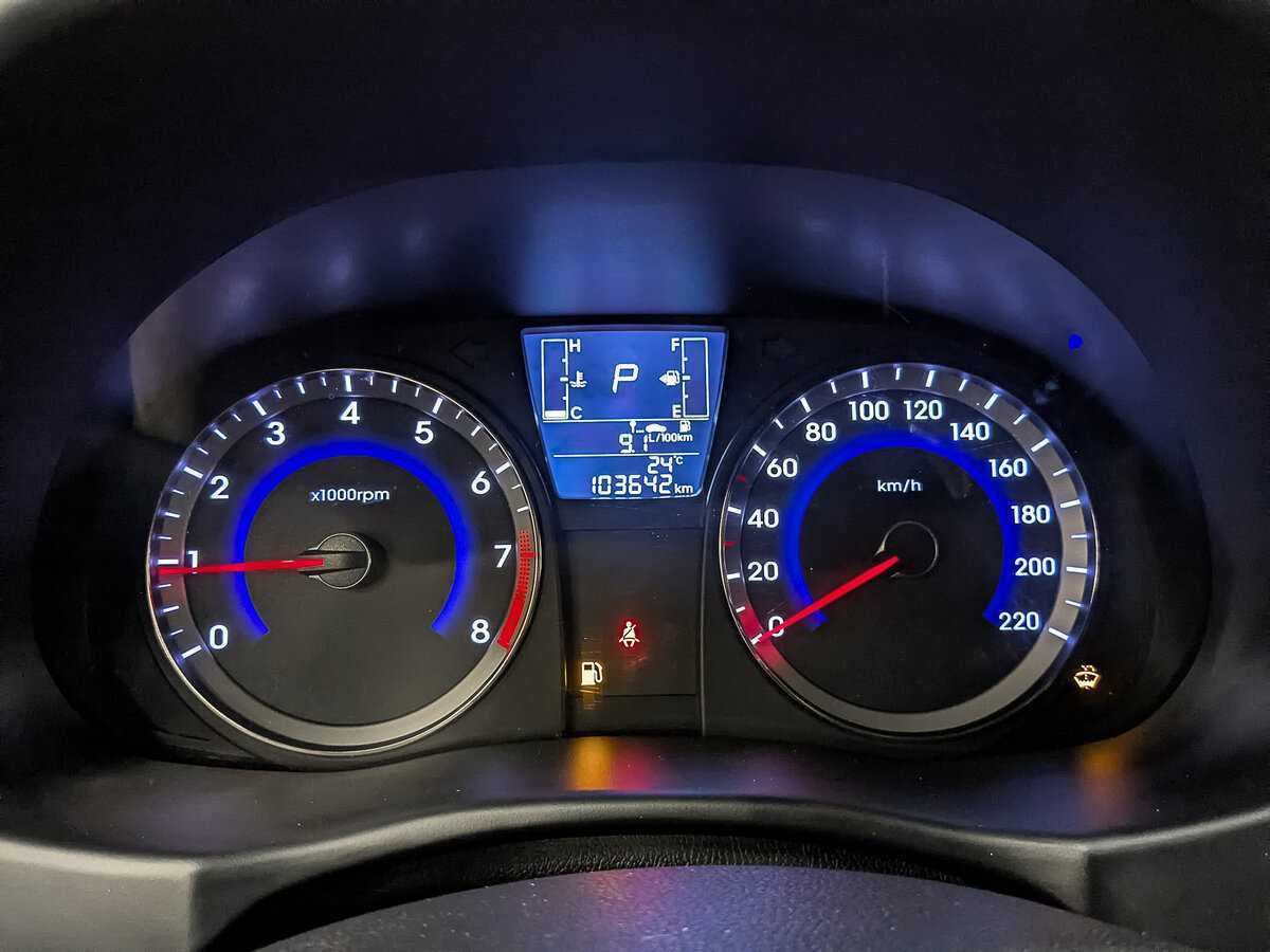 Купить Hyundai Solaris с пробегом. Фото: #13