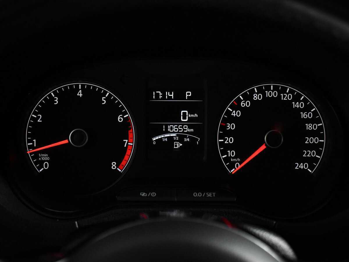 Купить Volkswagen Polo с пробегом. Фото: #19