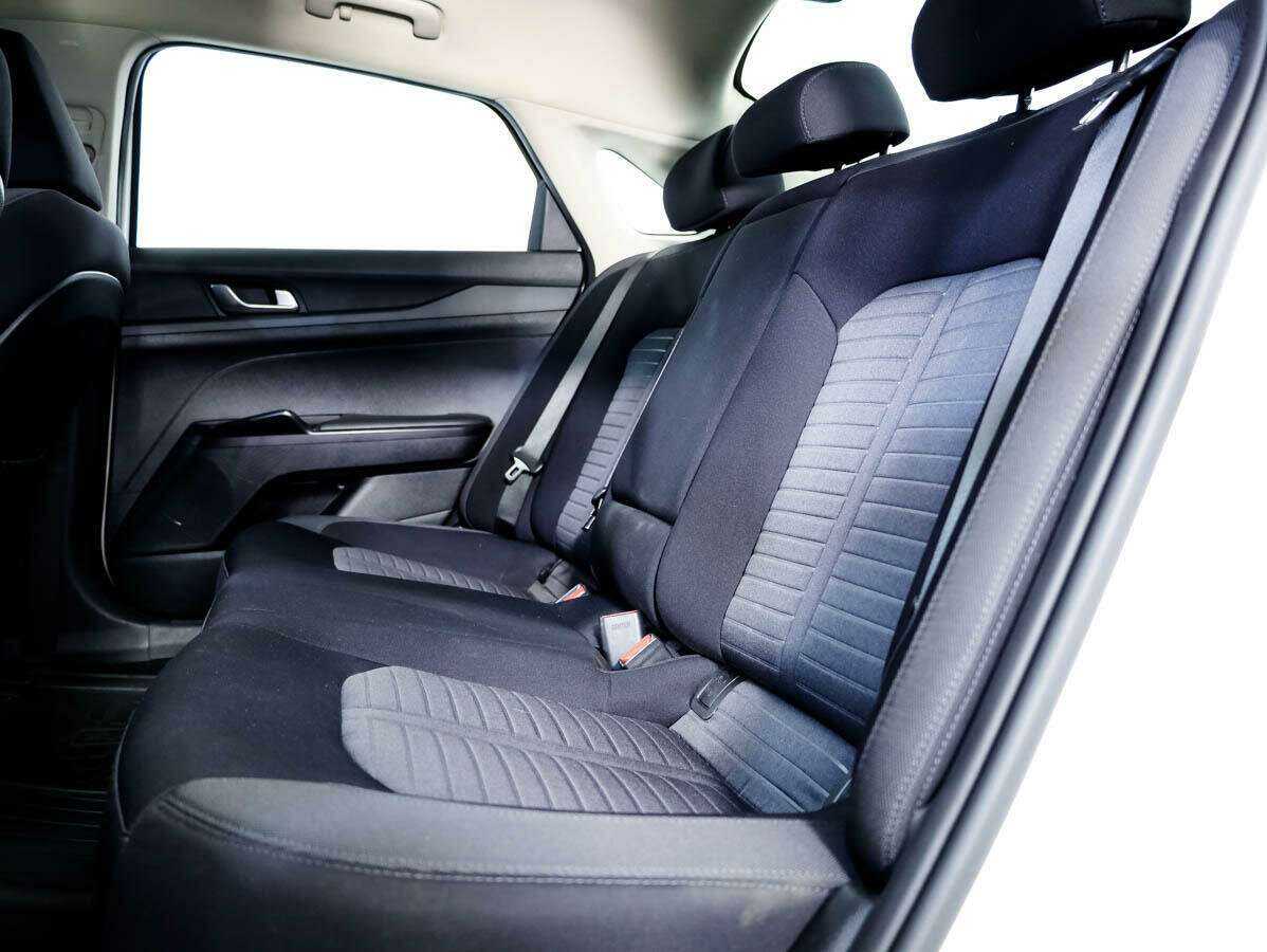 Купить Kia K5 с пробегом. Фото: #12