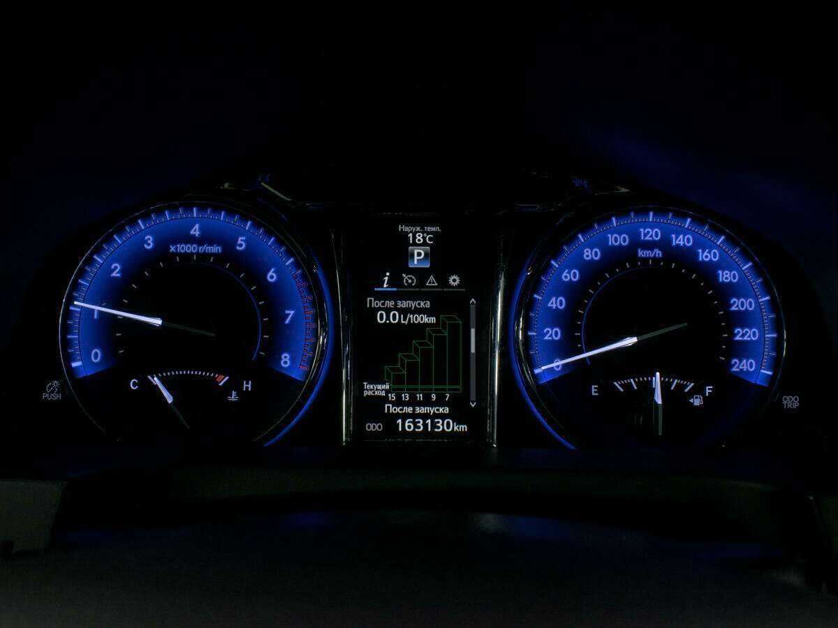 Купить Toyota Camry с пробегом. Фото: #13