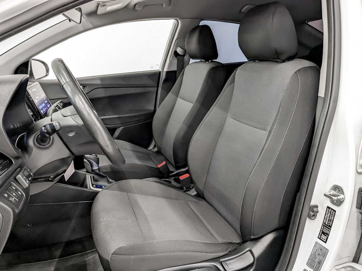 Купить Hyundai Solaris с пробегом. Фото: #19