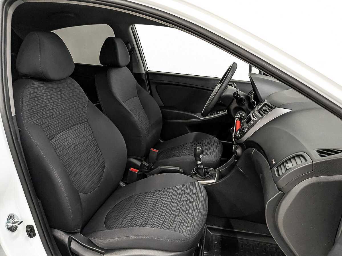 Купить Hyundai Solaris с пробегом. Фото: #21