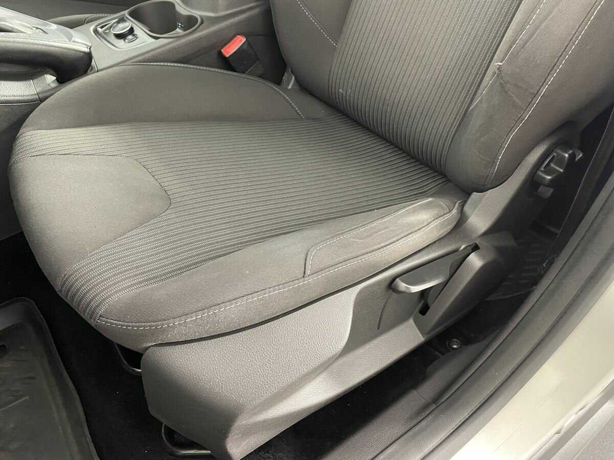 Купить Ford Focus с пробегом. Фото: #9