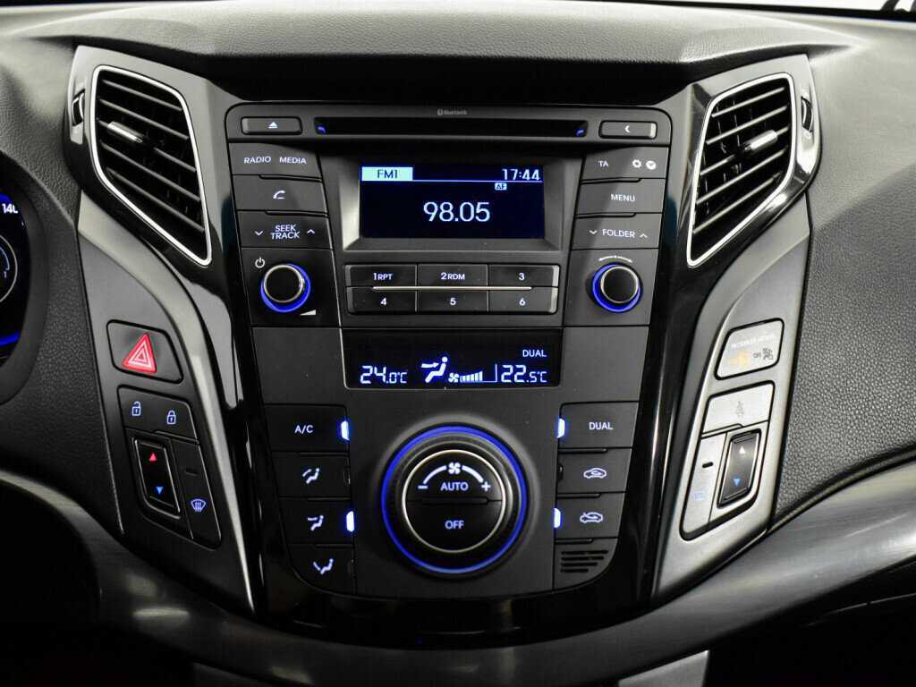 Купить Hyundai i40 с пробегом. Фото: #13