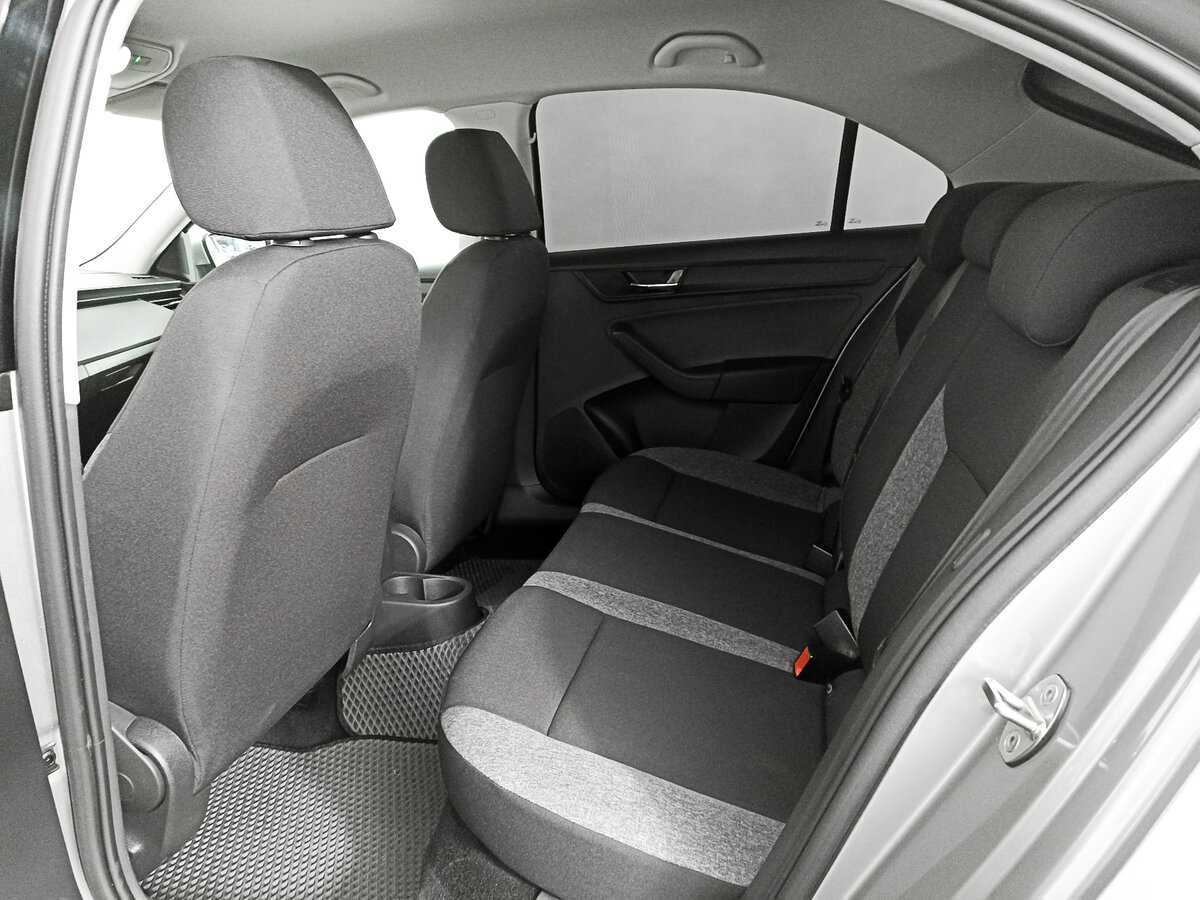 Купить Skoda Rapid с пробегом. Фото: #11