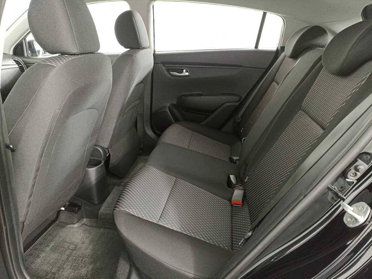 Купить Kia Rio с пробегом. Фото: #9