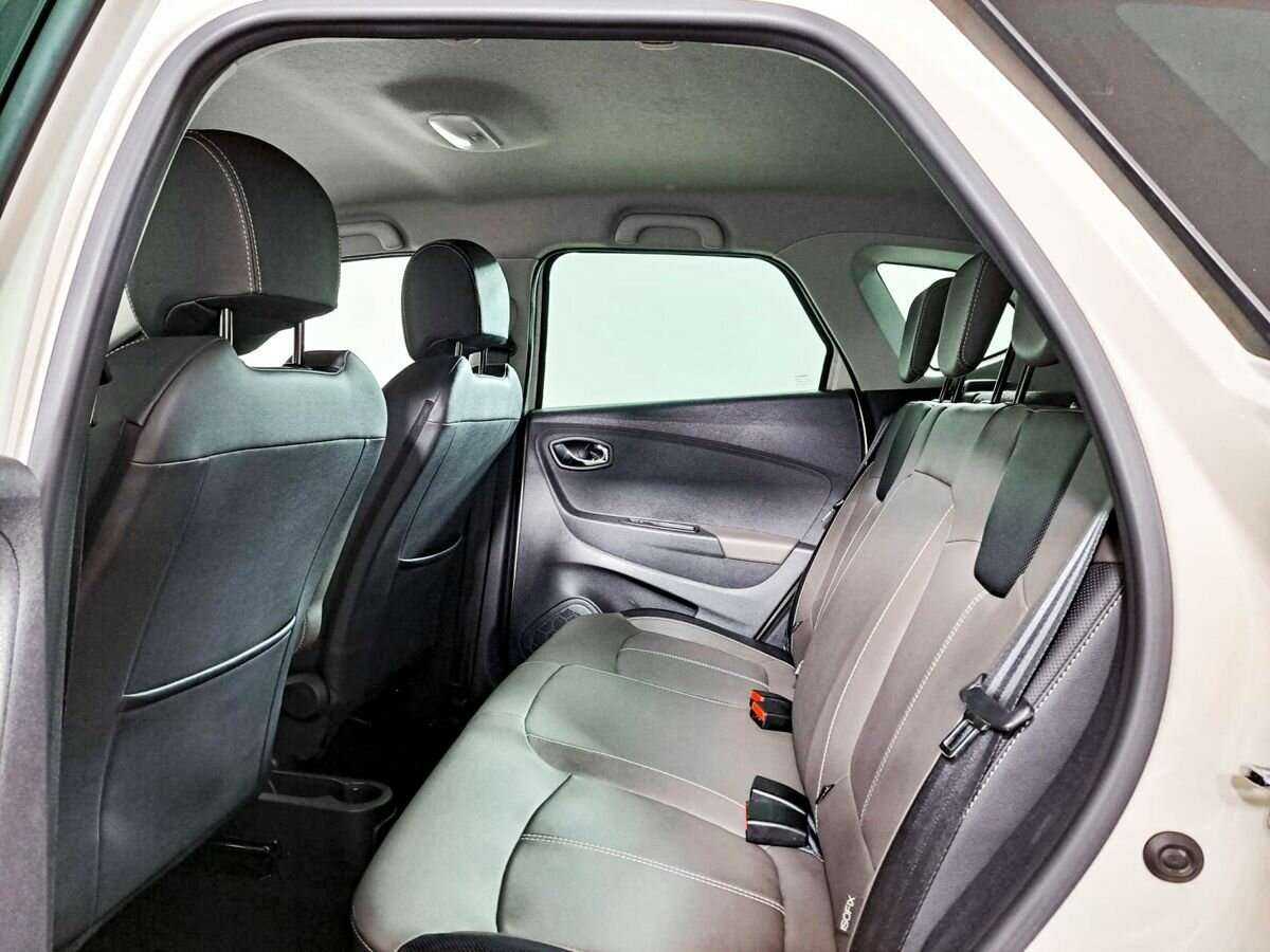 Купить Renault Kaptur с пробегом. Фото: #9