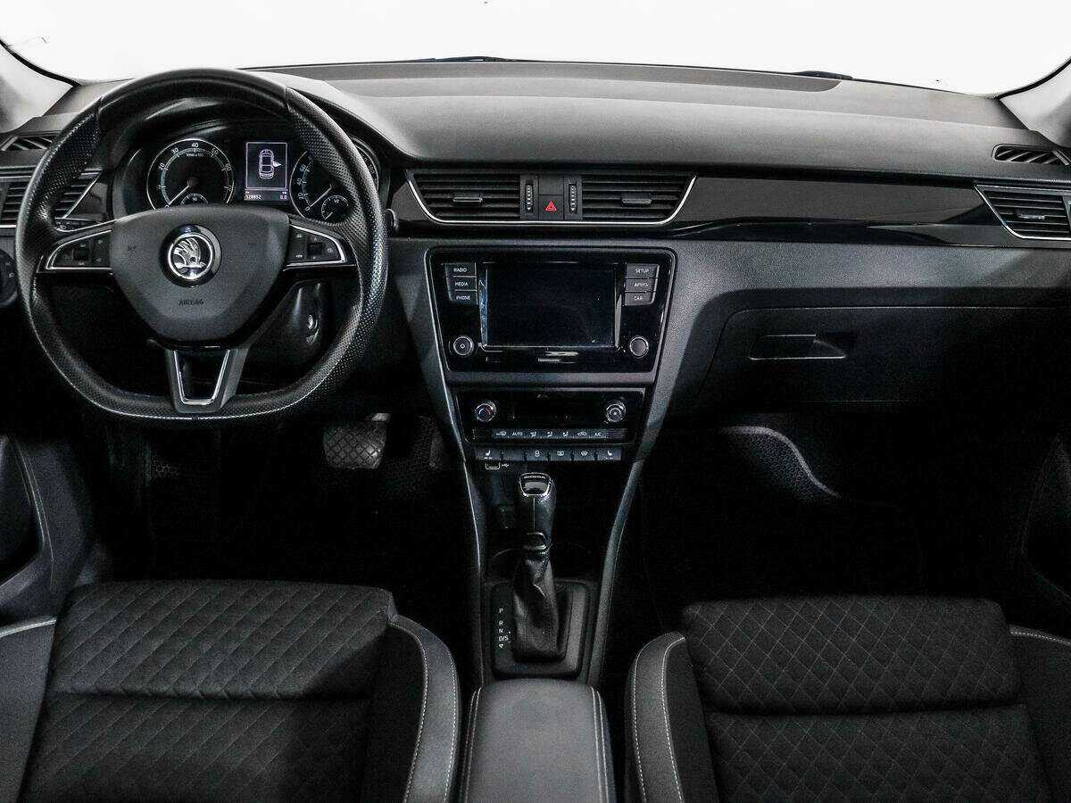 Купить Skoda Rapid с пробегом. Фото: #11