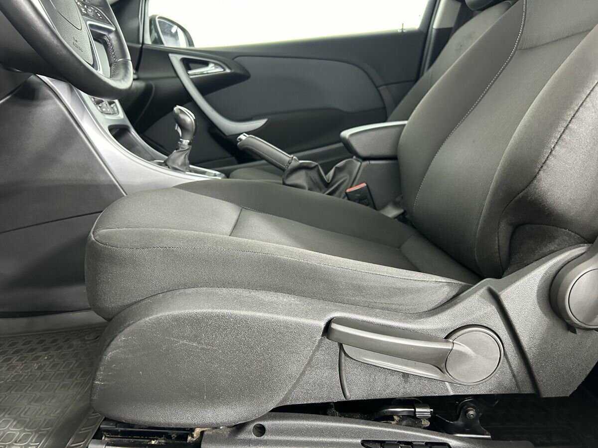 Купить Opel Astra с пробегом. Фото: #9