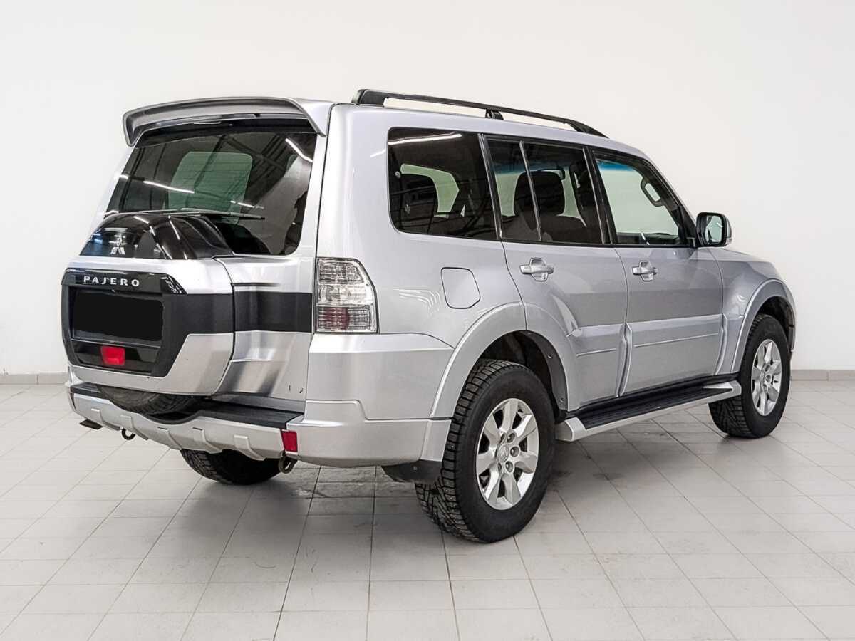 Купить Mitsubishi Pajero с пробегом. Фото: #4