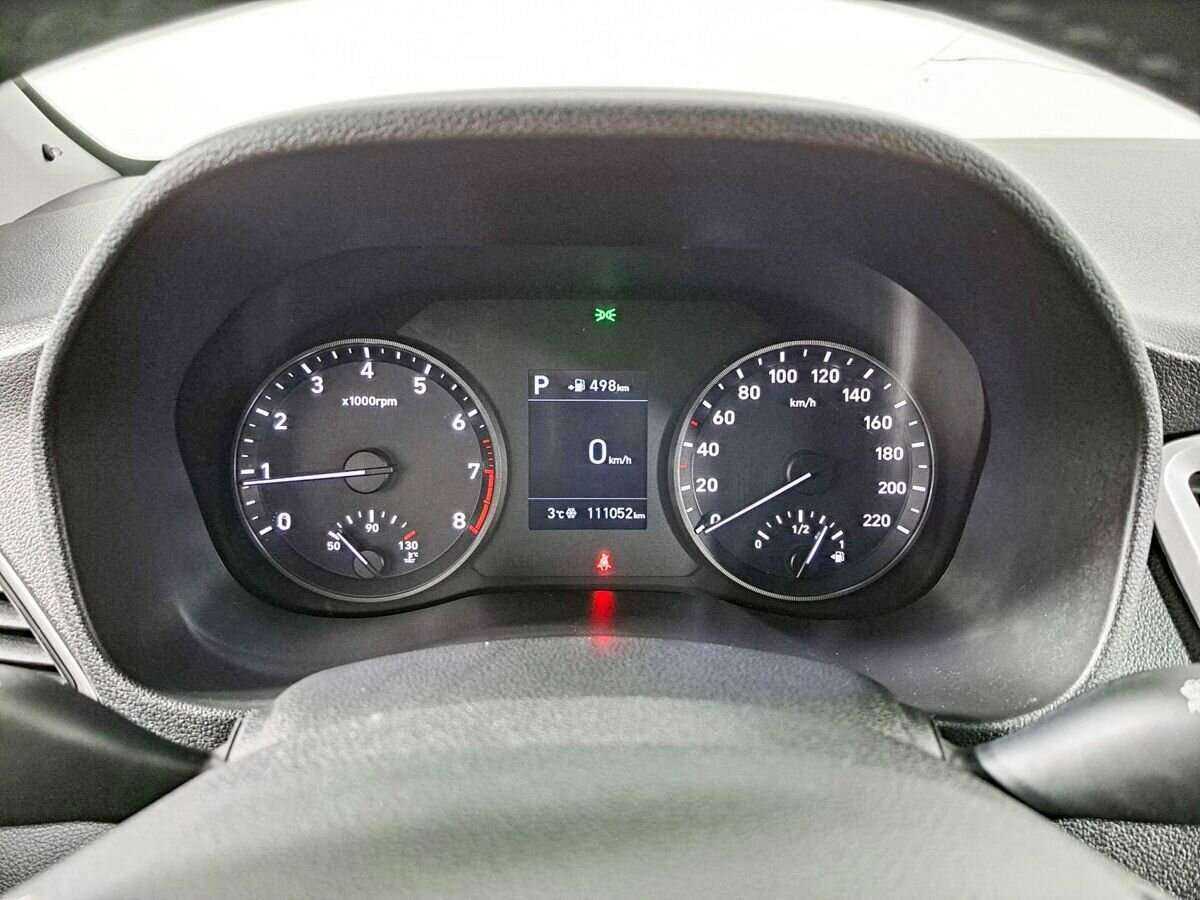 Купить Hyundai Solaris с пробегом. Фото: #10