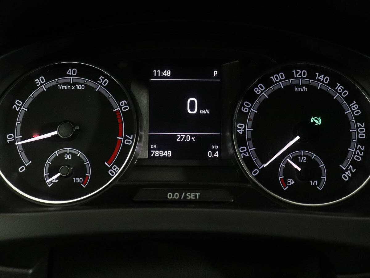 Купить Skoda Rapid с пробегом. Фото: #9