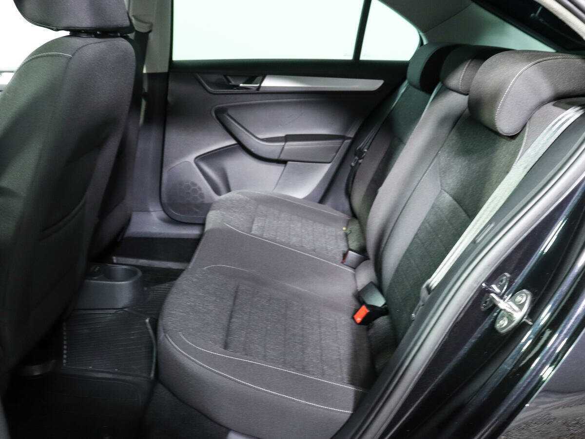 Купить Skoda Rapid с пробегом. Фото: #7