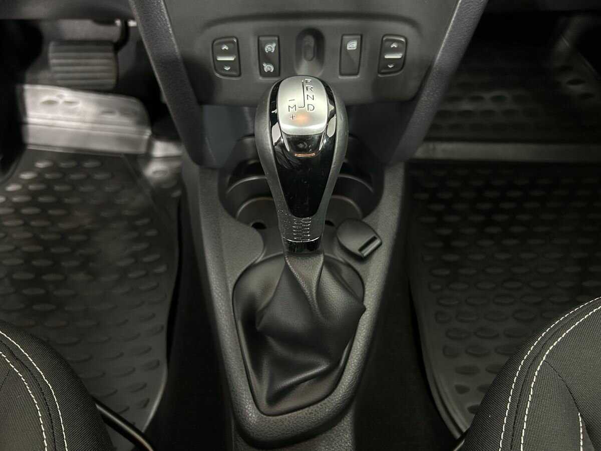 Купить Renault Logan с пробегом. Фото: #12