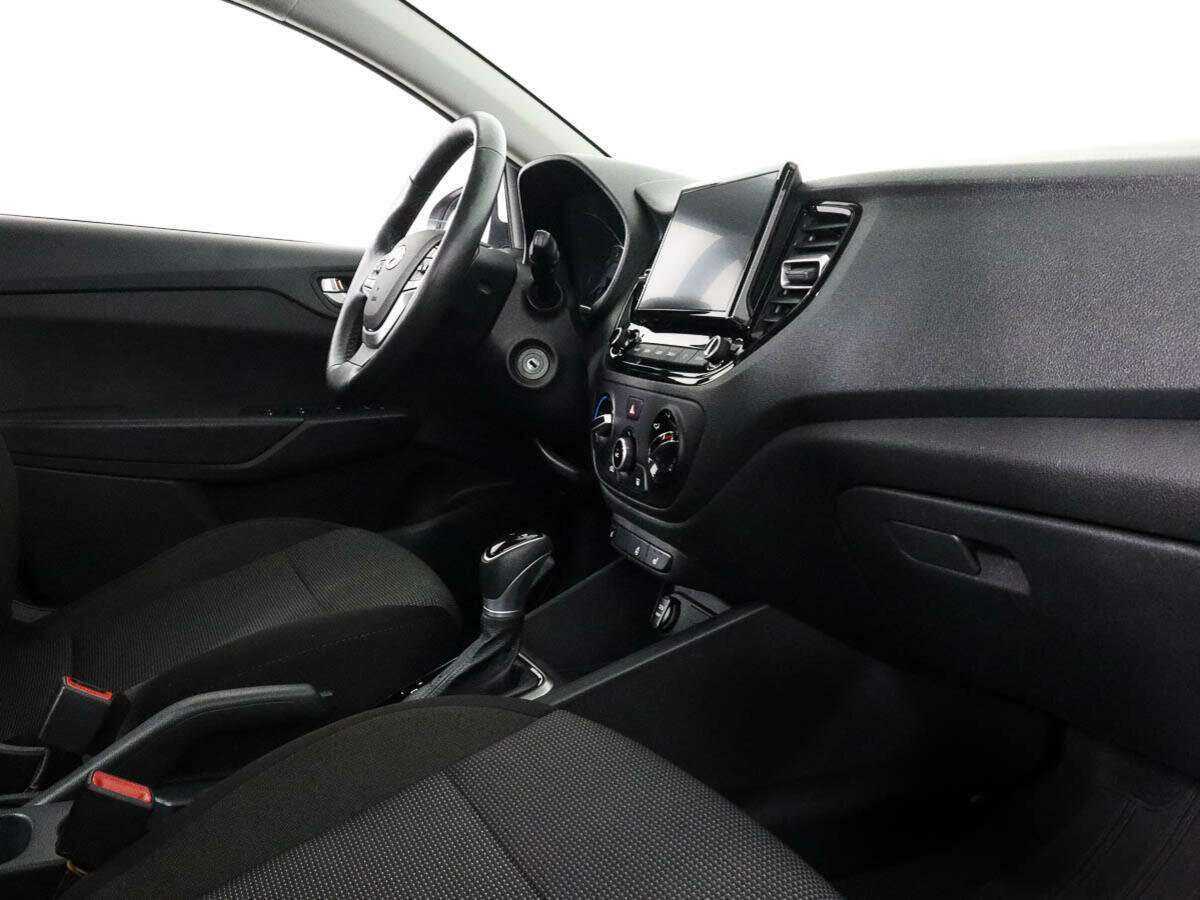 Купить Hyundai Solaris с пробегом. Фото: #5