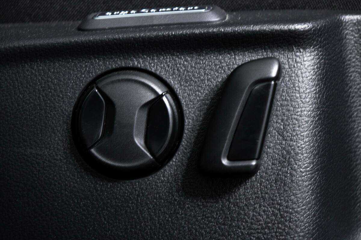 Купить Volkswagen Passat с пробегом. Фото: #13