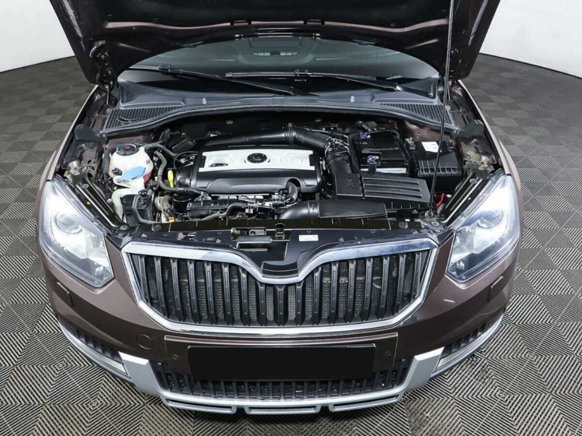 Купить Skoda Yeti с пробегом. Фото: #7