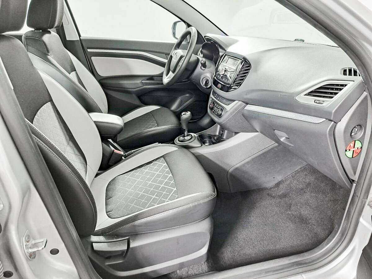 Купить Lada (ВАЗ) Vesta с пробегом. Фото: #8