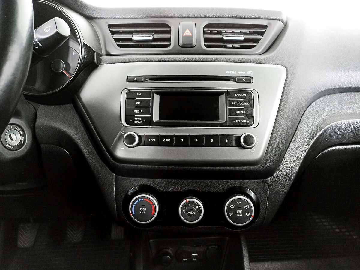 Купить Kia Rio с пробегом. Фото: #11