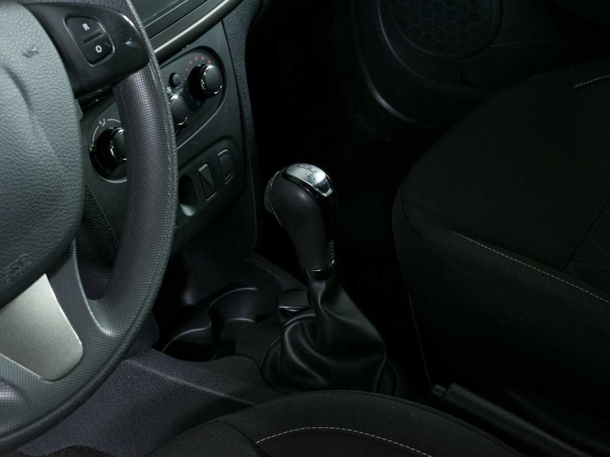 Купить Renault Sandero с пробегом. Фото: #13