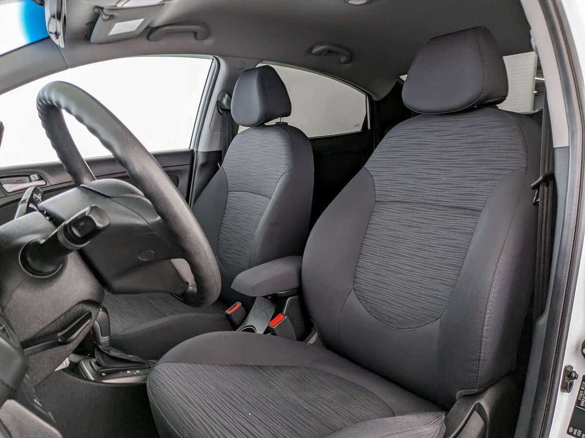 Купить Hyundai Solaris с пробегом. Фото: #13