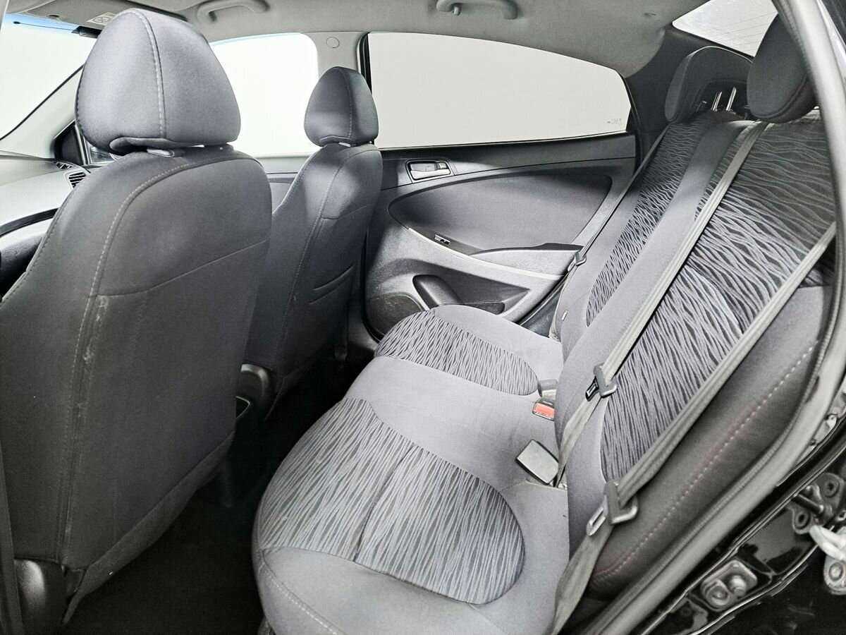 Купить Hyundai Solaris с пробегом. Фото: #8