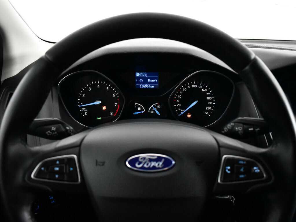 Купить Ford Focus с пробегом. Фото: #10