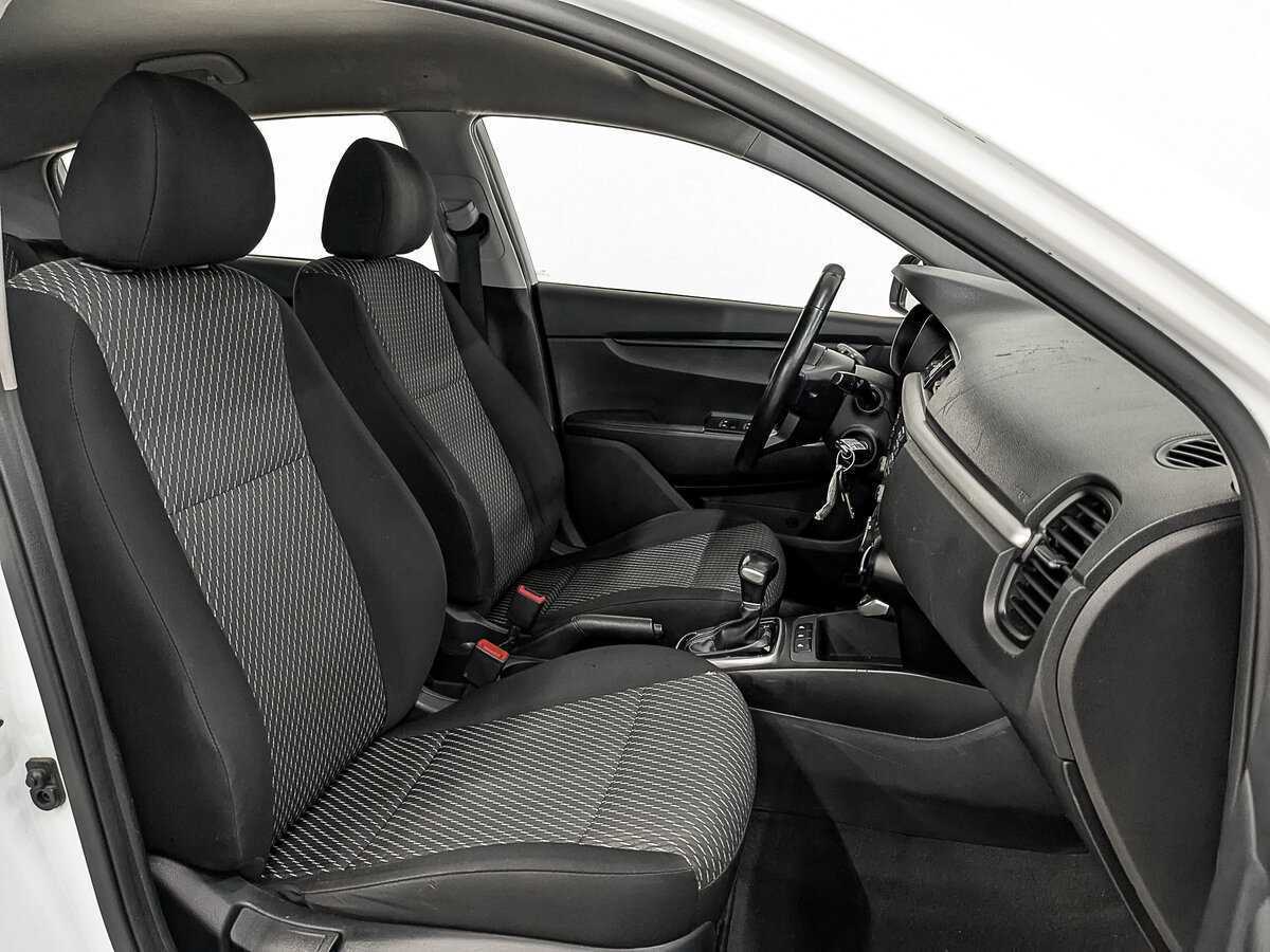 Купить Kia Rio с пробегом. Фото: #20