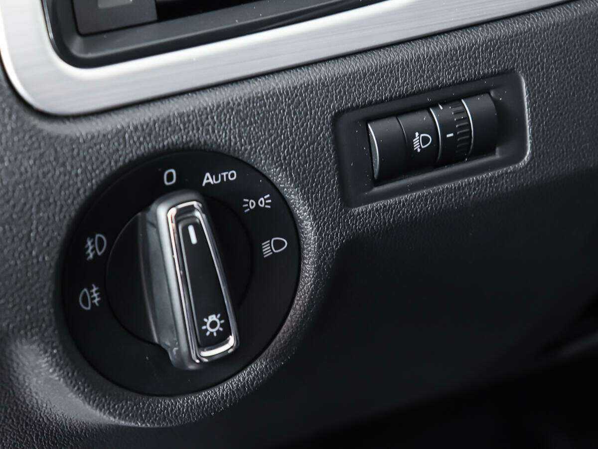 Купить Skoda Rapid с пробегом. Фото: #16