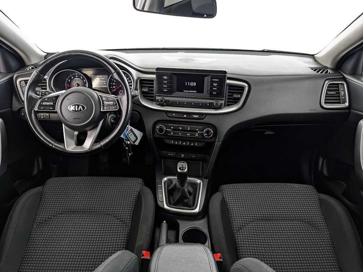 Купить Kia Ceed с пробегом. Фото: #9
