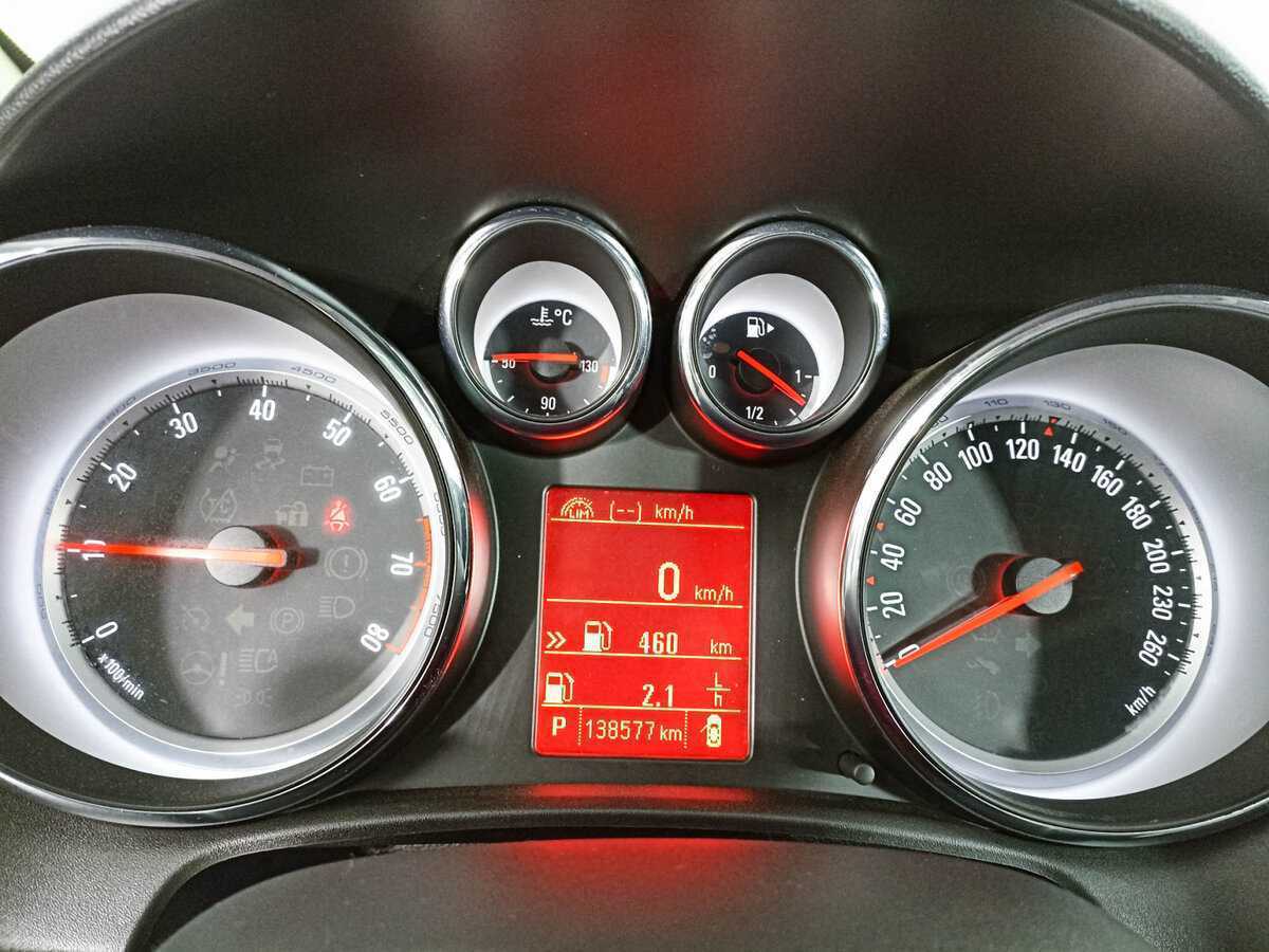 Купить Opel Astra с пробегом. Фото: #10