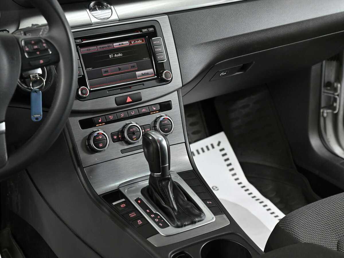Купить Volkswagen Passat с пробегом. Фото: #5