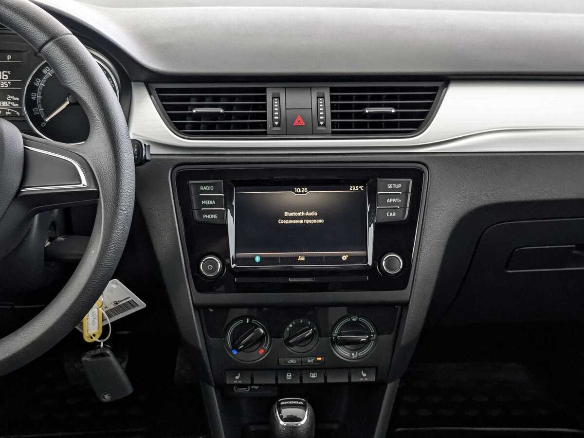 Купить Skoda Rapid с пробегом. Фото: #12