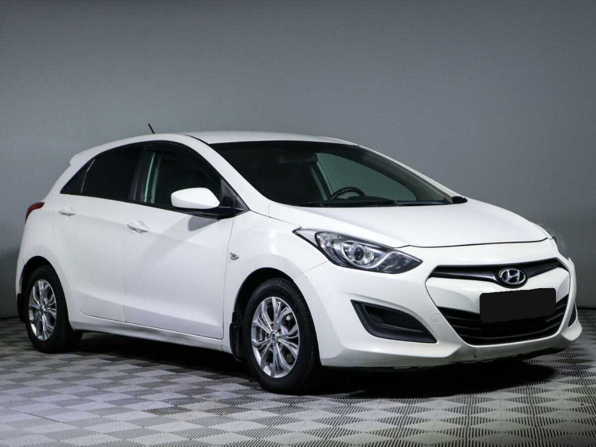 Купить Hyundai i30 с пробегом. Фото: #2