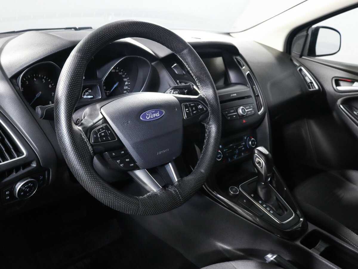Купить Ford Focus с пробегом. Фото: #13