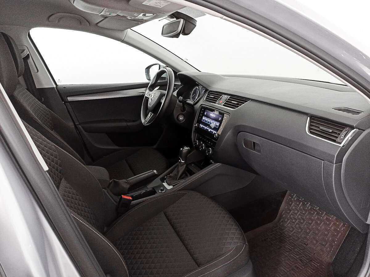 Купить Skoda Octavia с пробегом. Фото: #8