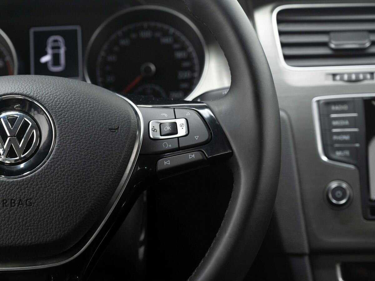 Купить Volkswagen Golf с пробегом. Фото: #16