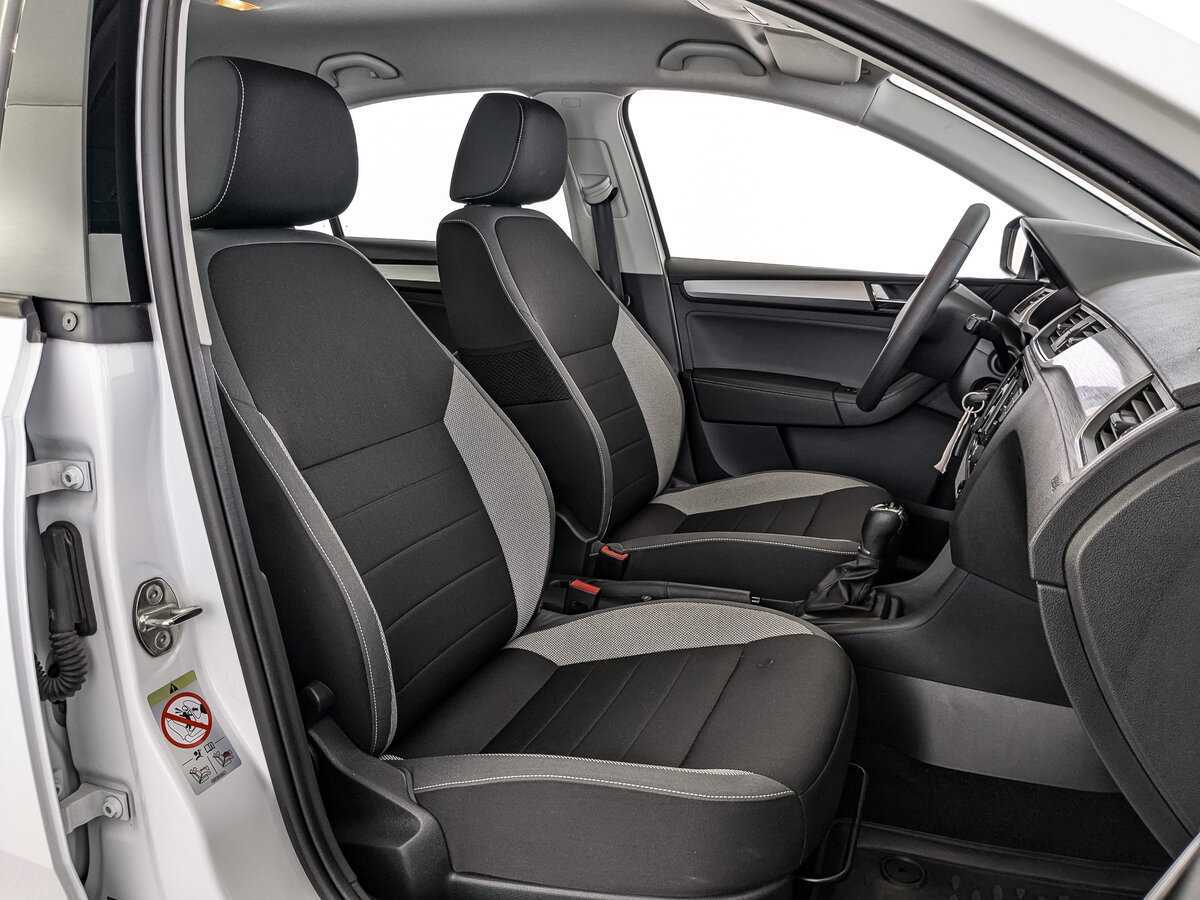 Купить Skoda Rapid с пробегом. Фото: #19