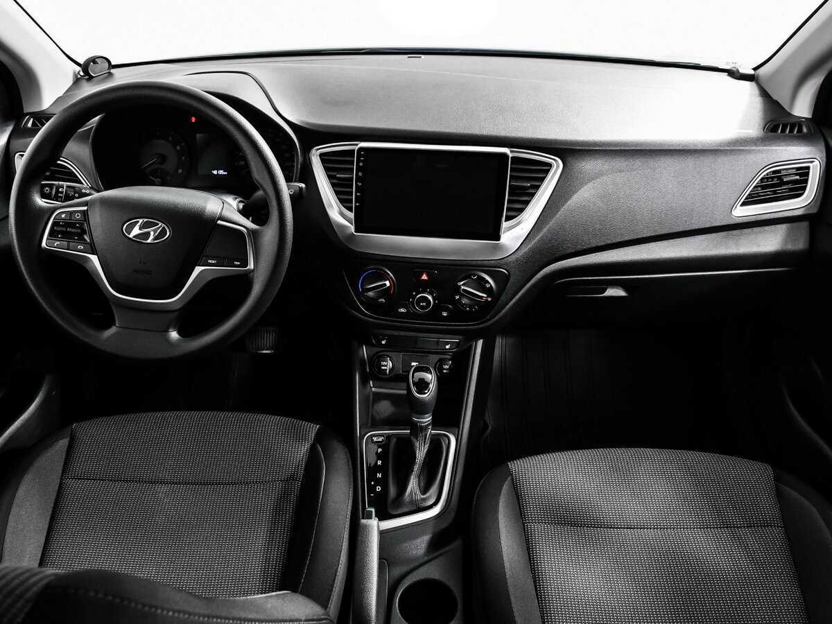 Купить Hyundai Solaris с пробегом. Фото: #10