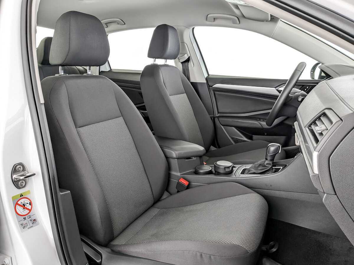 Купить Volkswagen Jetta с пробегом. Фото: #22