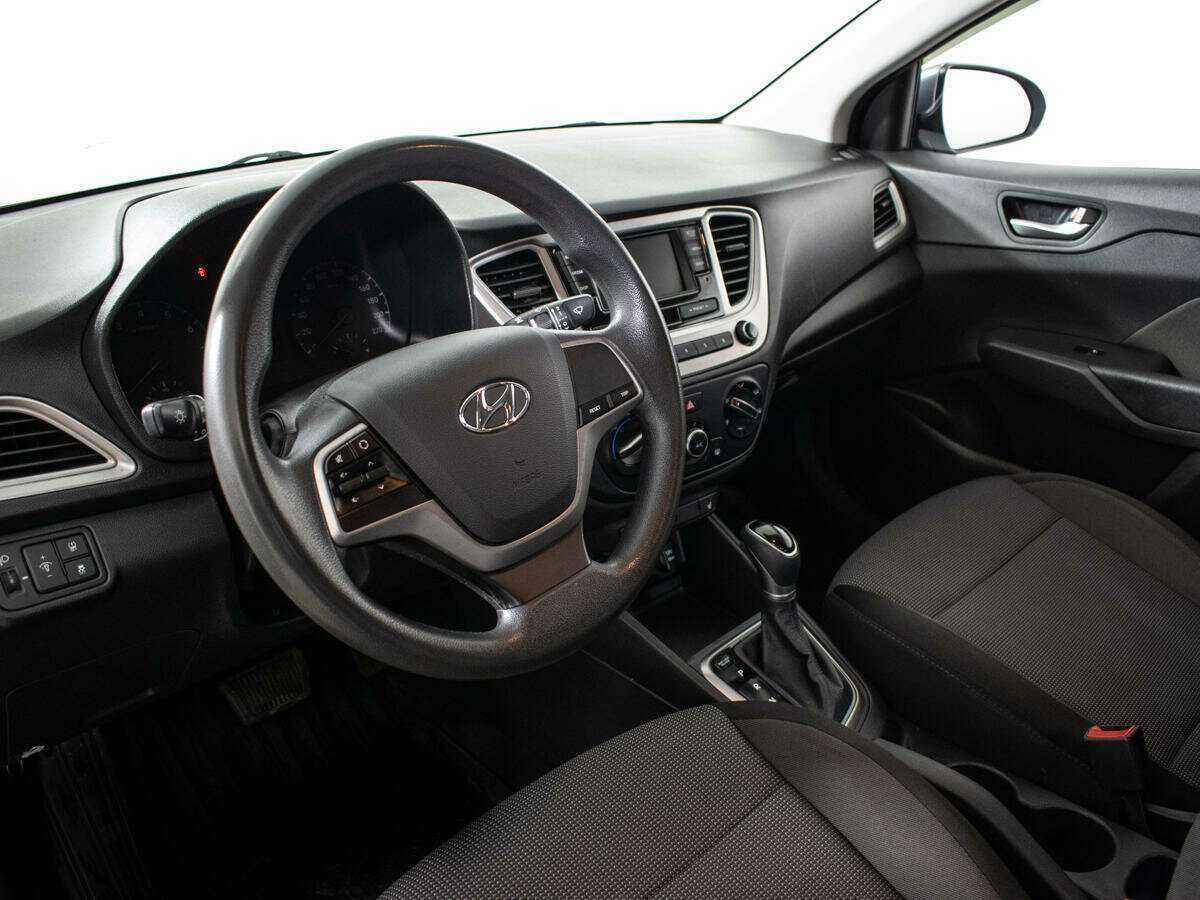 Купить Hyundai Solaris с пробегом. Фото: #6