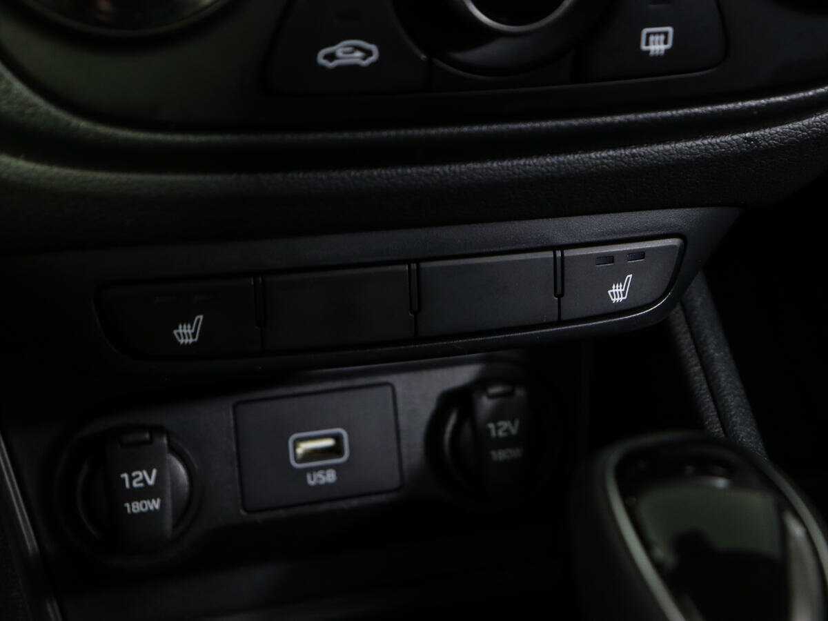 Купить Hyundai Solaris с пробегом. Фото: #15