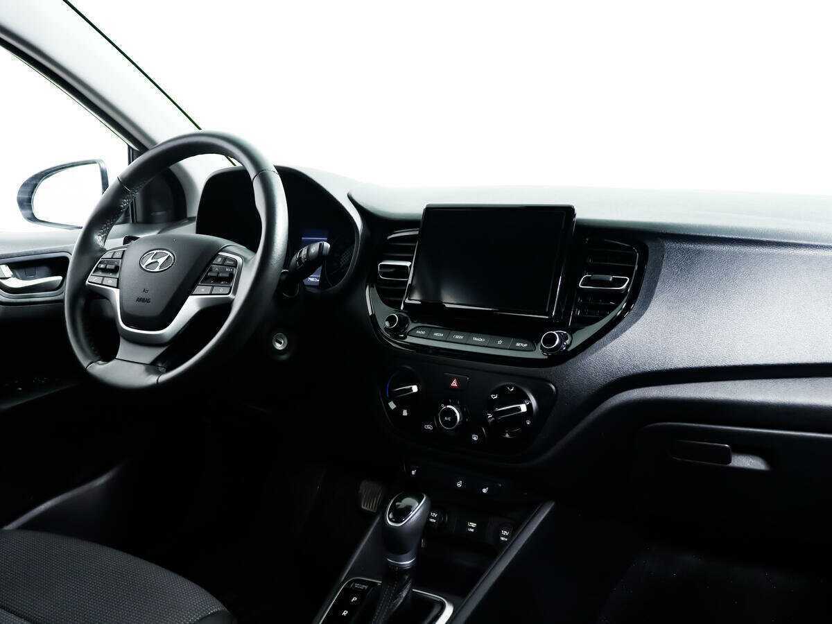 Купить Hyundai Solaris с пробегом. Фото: #8
