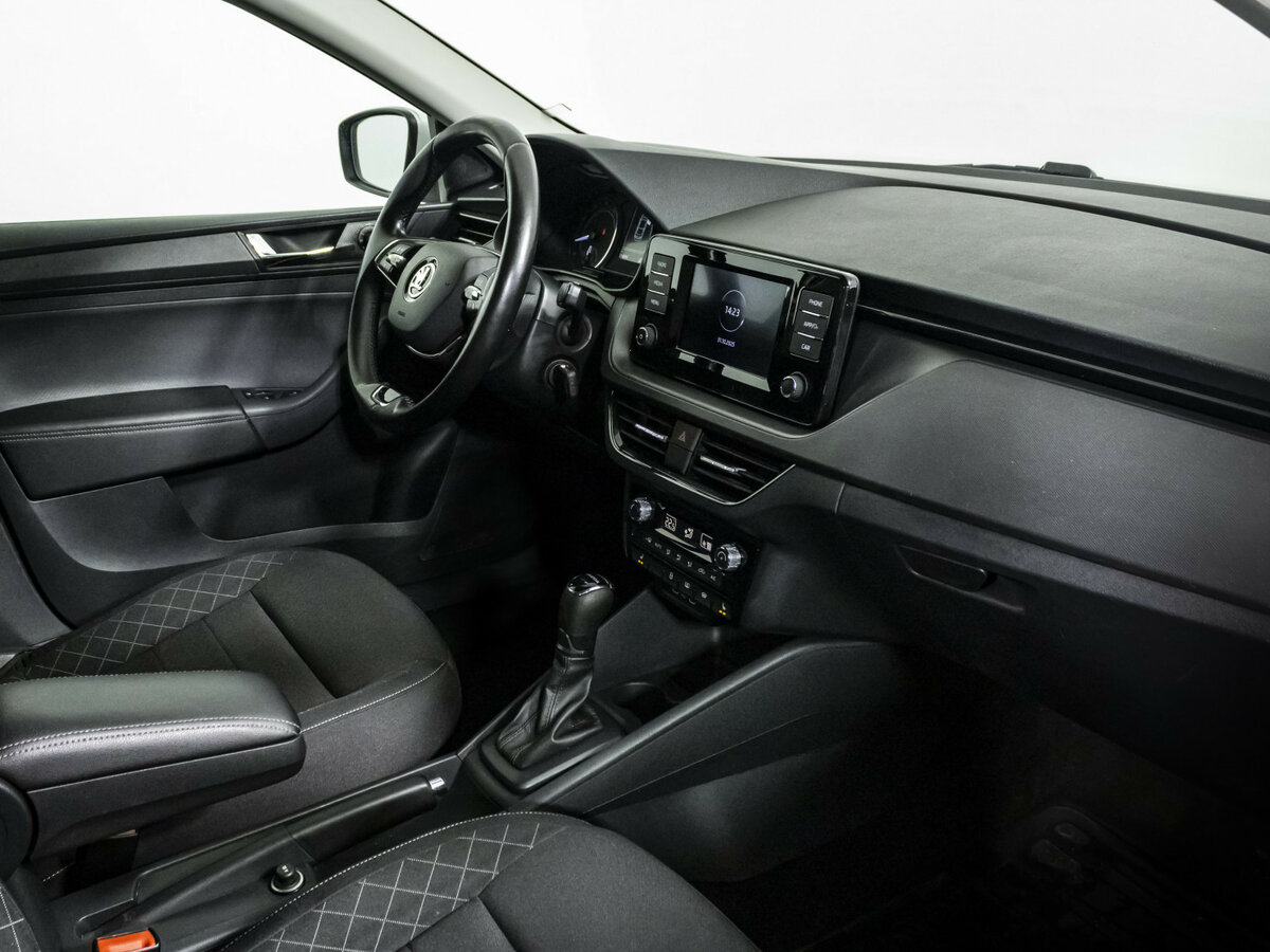Купить Skoda Rapid с пробегом. Фото: #6