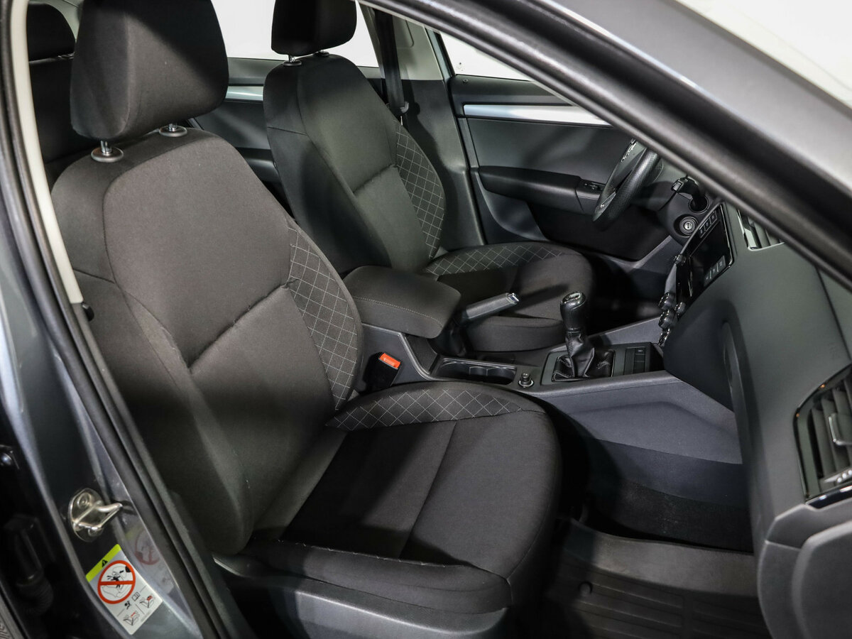 Купить Skoda Octavia с пробегом. Фото: #20