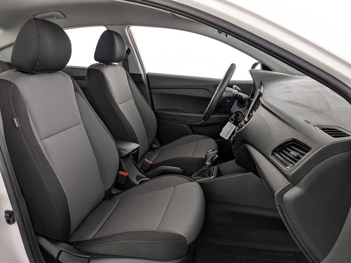 Купить Hyundai Solaris с пробегом. Фото: #23