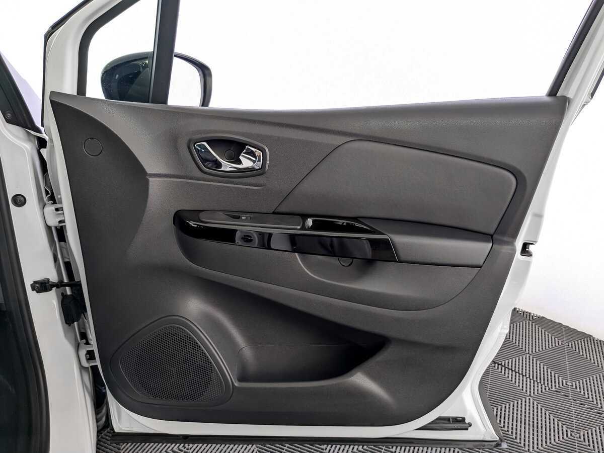 Купить Renault Kaptur с пробегом. Фото: #19